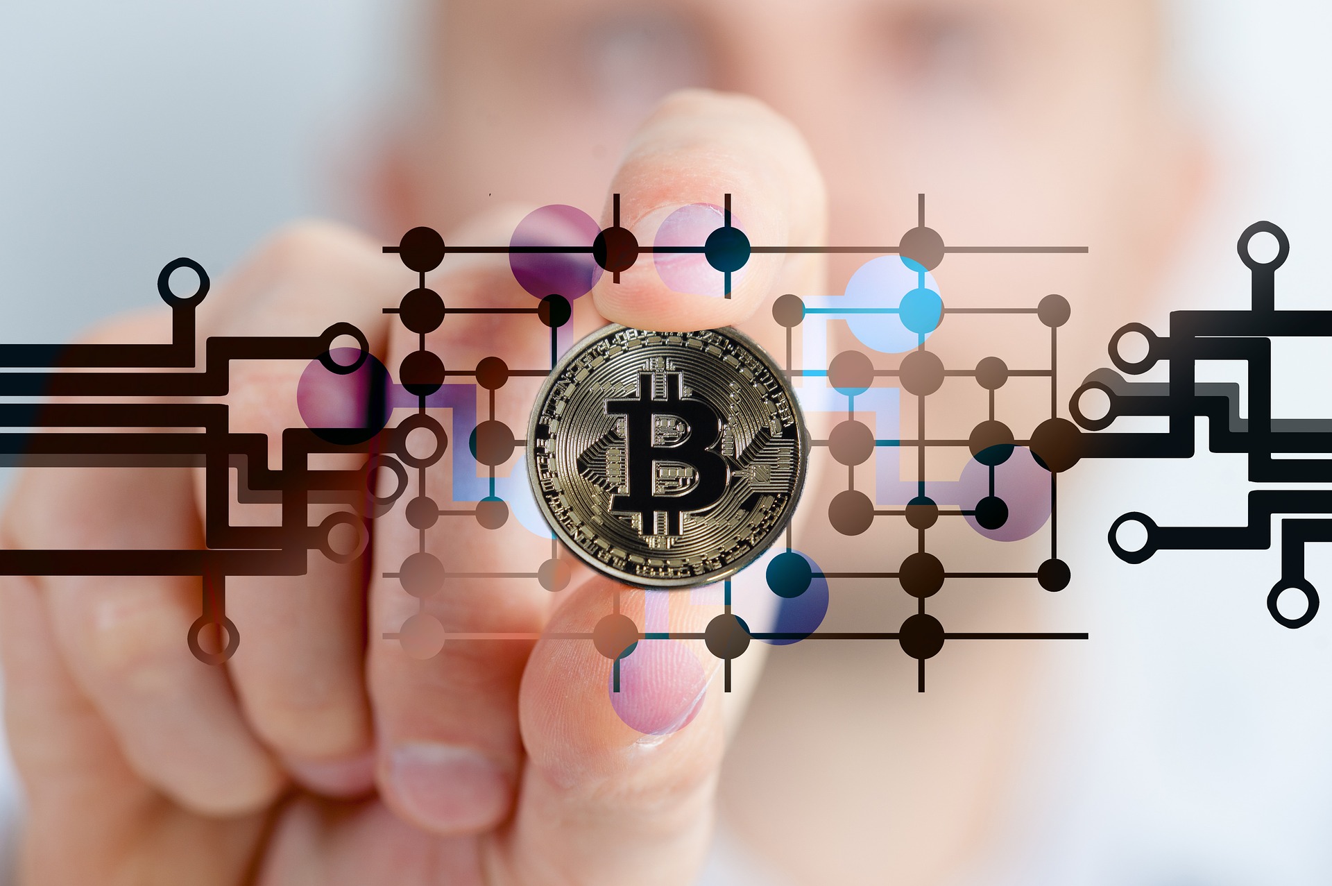 Bitcoin, hacker guadagnano 7 milioni di dollari con i malware di mining
